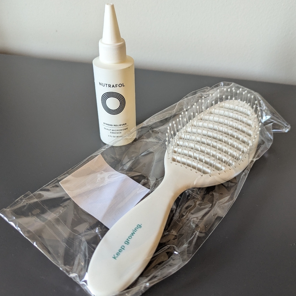 Nutrafol Scalp Treatment and Brush New